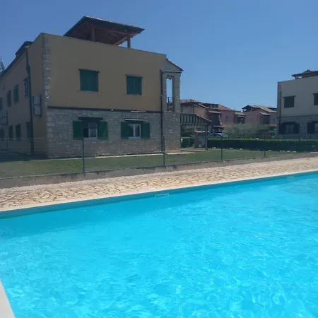 Mauro Apartment *